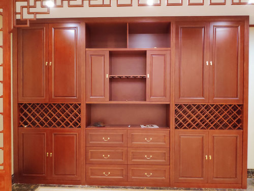皇桐镇中式家居装修之中式酒柜装修效果图